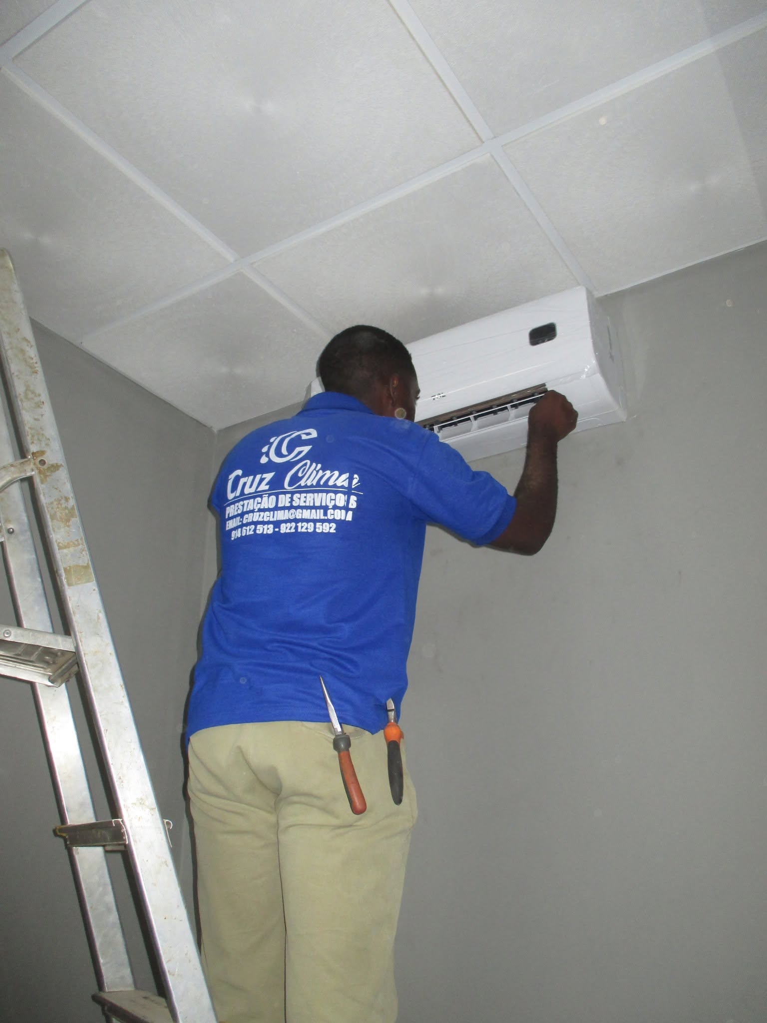 Instalação de ar-condicionado residencial em Luanda, Cruz Clima
